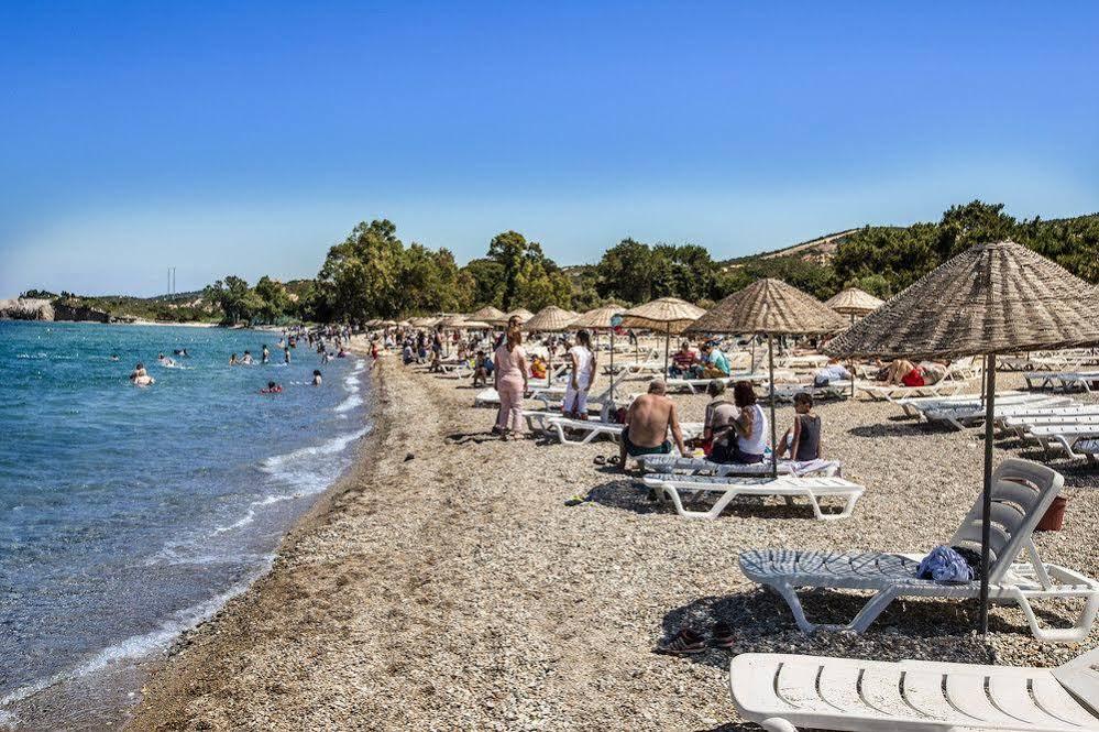 Hanedan Beach Hotel Foça Extérieur photo