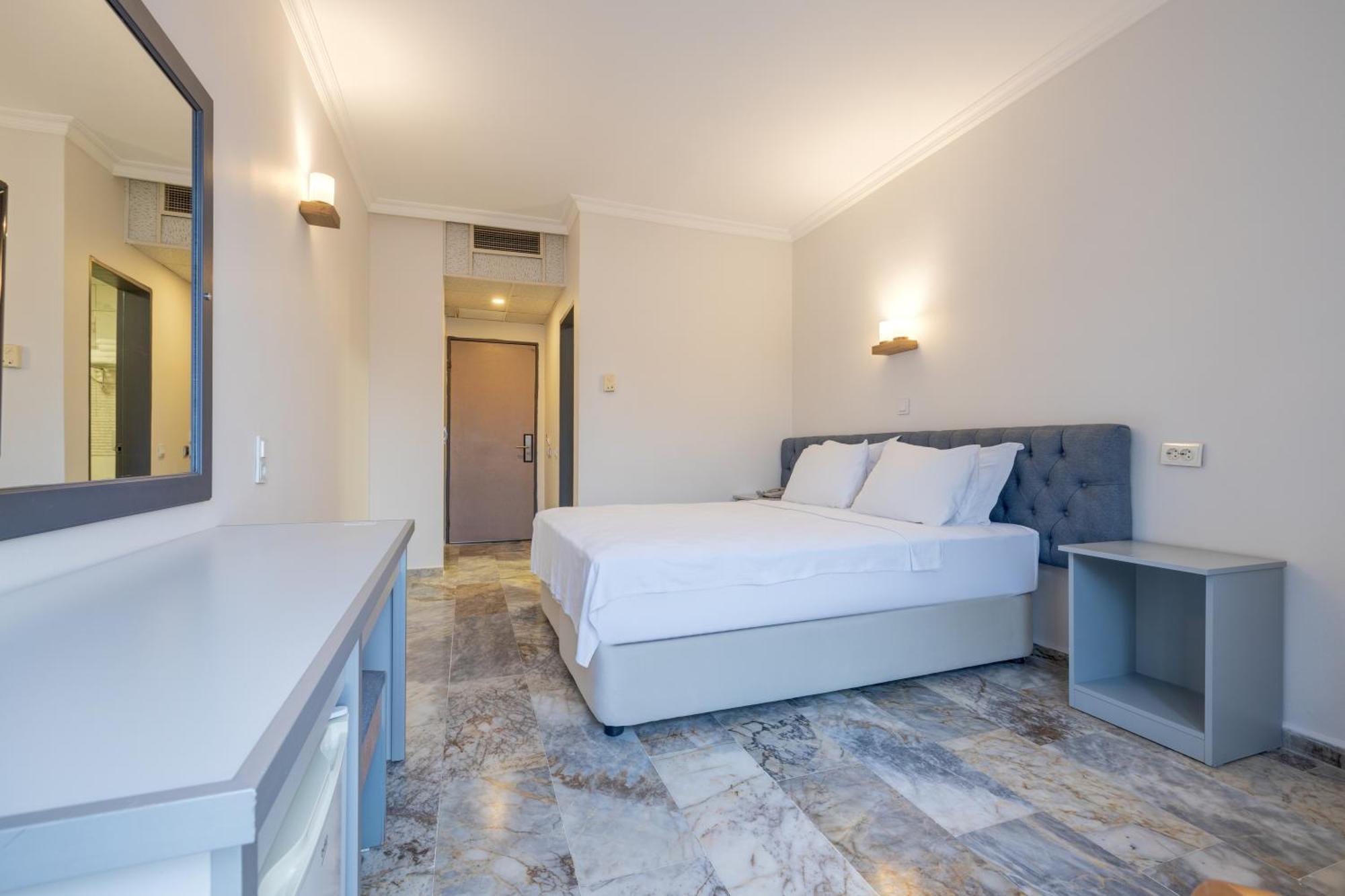 Hanedan Beach Hotel Foça Extérieur photo