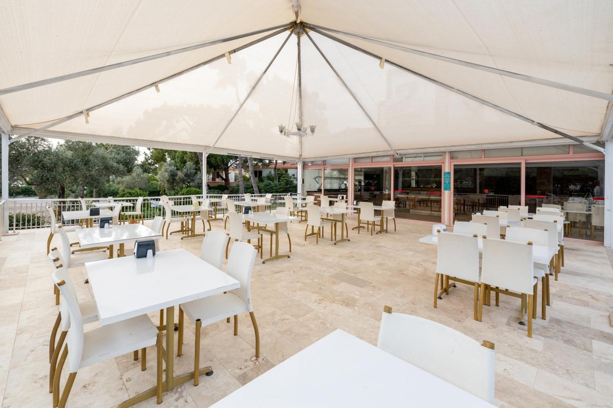 Hanedan Beach Hotel Foça Extérieur photo