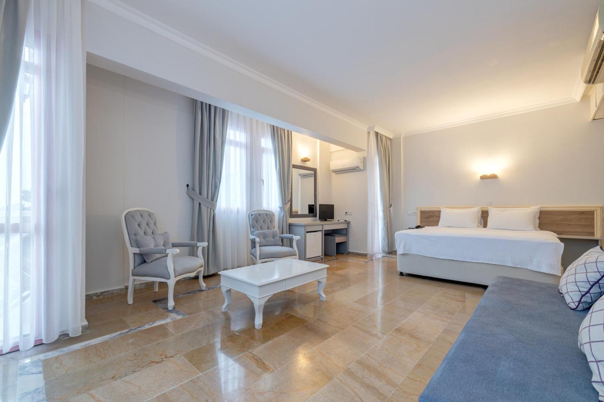Hanedan Beach Hotel Foça Extérieur photo