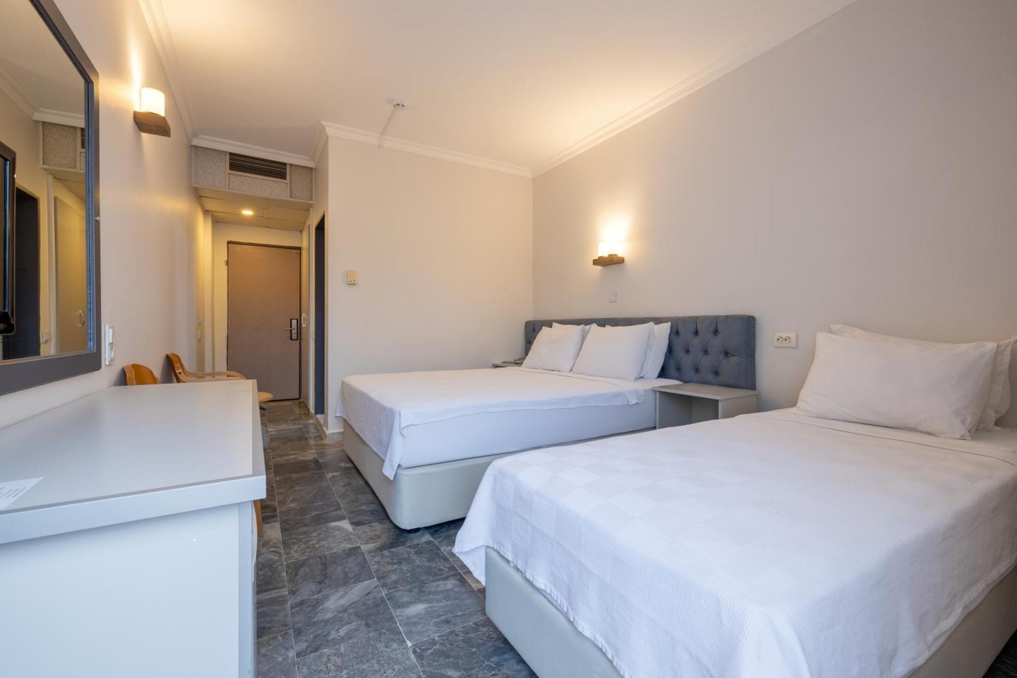 Hanedan Beach Hotel Foça Extérieur photo